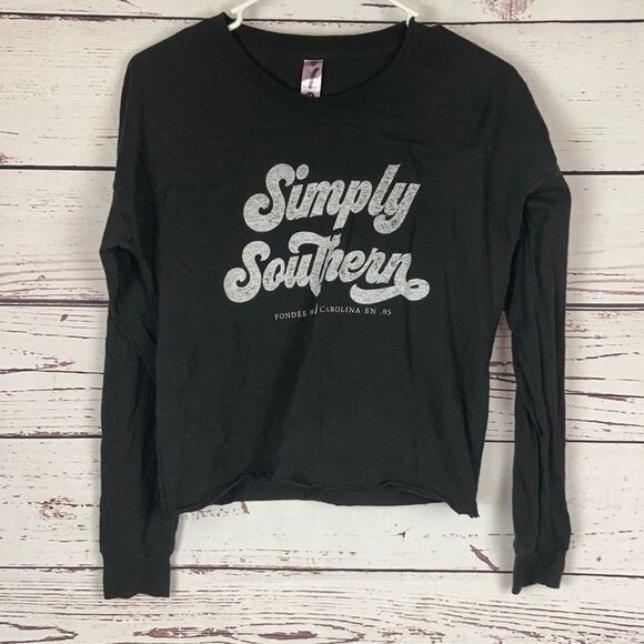 Simply Southern Black Long Sleeve Cropped Tee - Picture 2 of 4